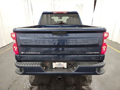 Used 2023 Chevrolet Silverado 1500 Custom image 4