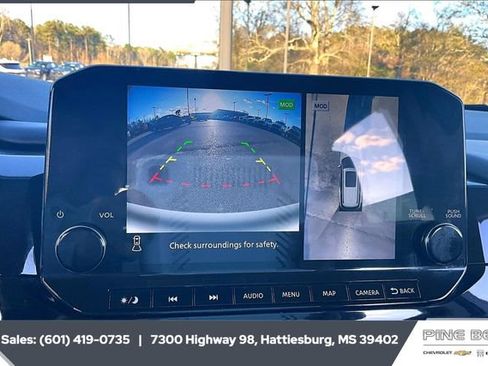 Used 2022 Nissan Pathfinder SL image 15