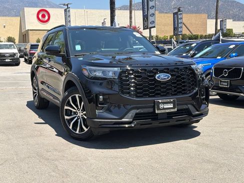Used 2026 Ford Explorer ST-Line RWD image 3
