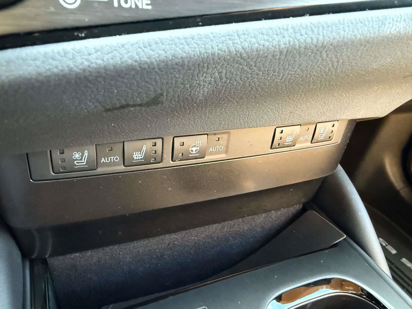 Used 2024 Lexus ES 350 w/ Premium Package FWD image 24