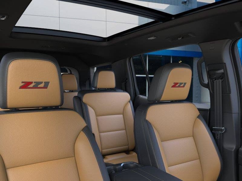 New 2027 Chevrolet Traverse Z71 w/ Enhanced Driving Package AWD/4WD image 24