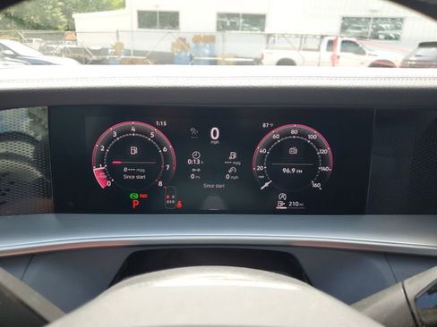 New 2026 Volkswagen Tiguan SE FWD image 24