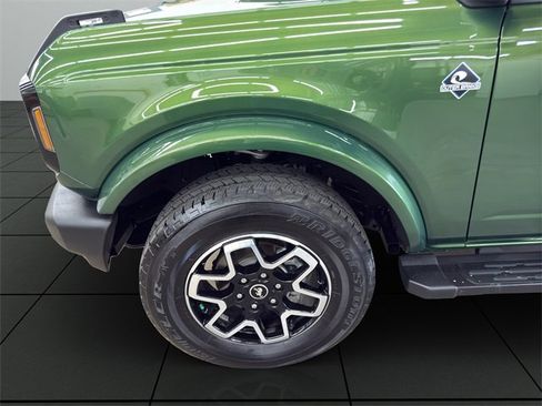 Used 2022 Ford Bronco Outer Banks image 45