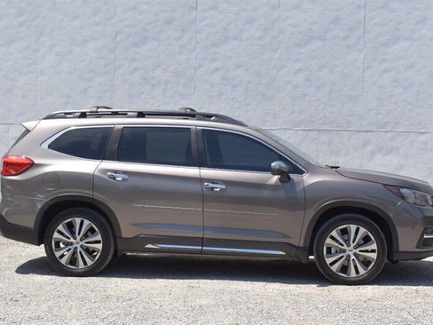 Used 2022 Subaru Ascent Touring AWD/4WD image 6
