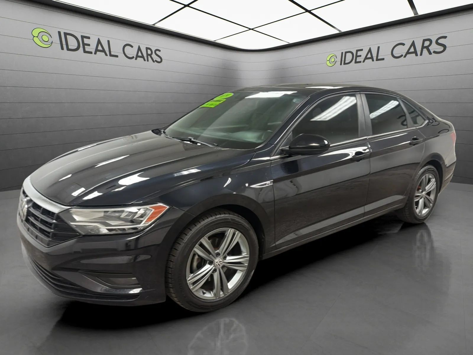 Used 2019 Volkswagen Jetta R-Line FWD image 1