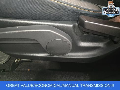 Used 2017 Subaru Crosstrek 2.0i Premium AWD/4WD image 19