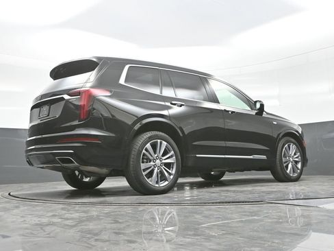 Certified 2025 Cadillac XT6 Premium Luxury w/ Platinum Package image 31