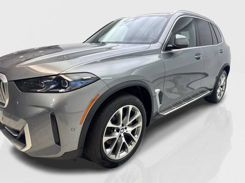 Used 2024 BMW X5 sDrive40i w/ Premium Package RWD image 12