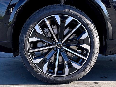 New 2026 Volvo XC90 T8 Ultra w/ Lounge Package image 14