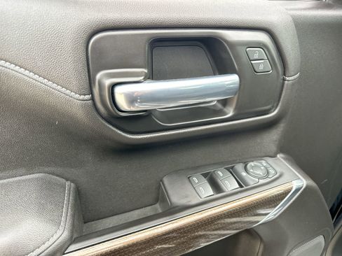 Used 2022 Chevrolet Silverado 1500 RST image 13