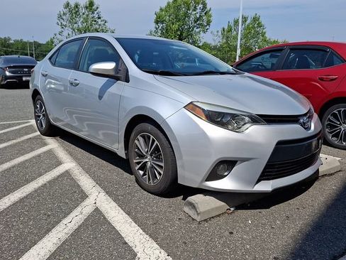 Used 2016 Toyota Corolla LE Premium FWD image 4