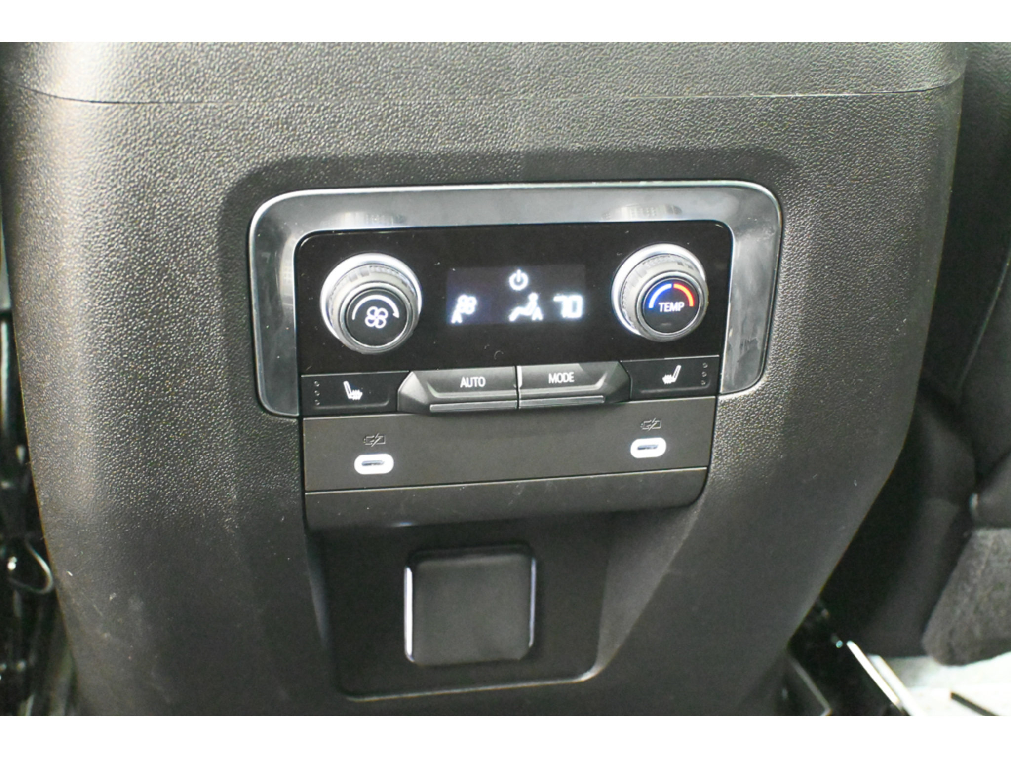 Used 2024 Chevrolet Tahoe RST w/ Luxury Package AWD/4WD image 30