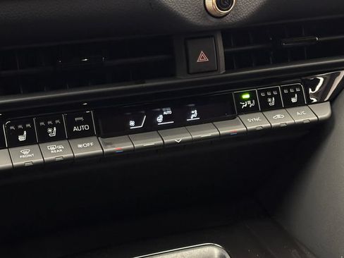 Used 2026 Toyota Crown AWD/4WD image 22