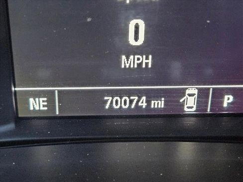 Used 2018 Chevrolet Equinox LT image 11