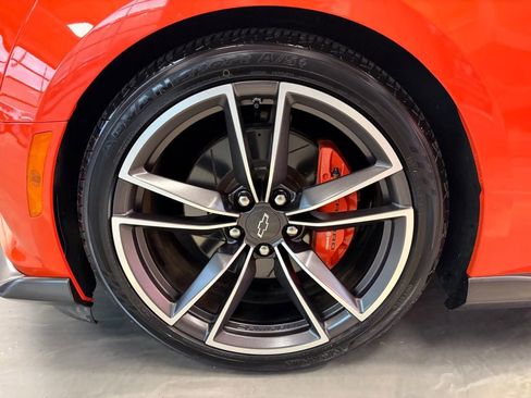 Used 2018 Chevrolet Camaro SS w/ Hot Wheels Edition image 26