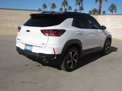 Used 2023 Chevrolet TrailBlazer RS w/ Sun and Liftgate Package image 5