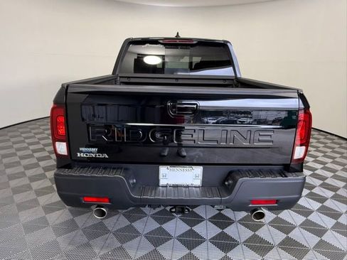 Used 2025 Honda Ridgeline RTL image 5