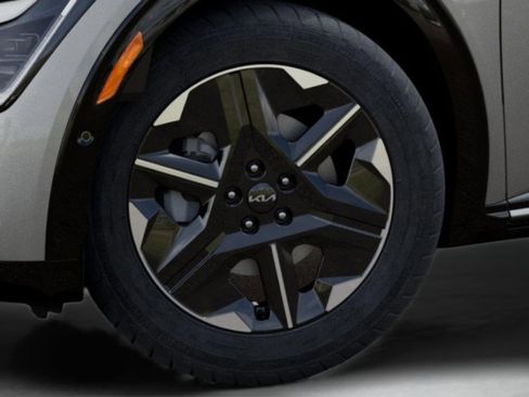 New 2025 Kia EV6 Wind image 10