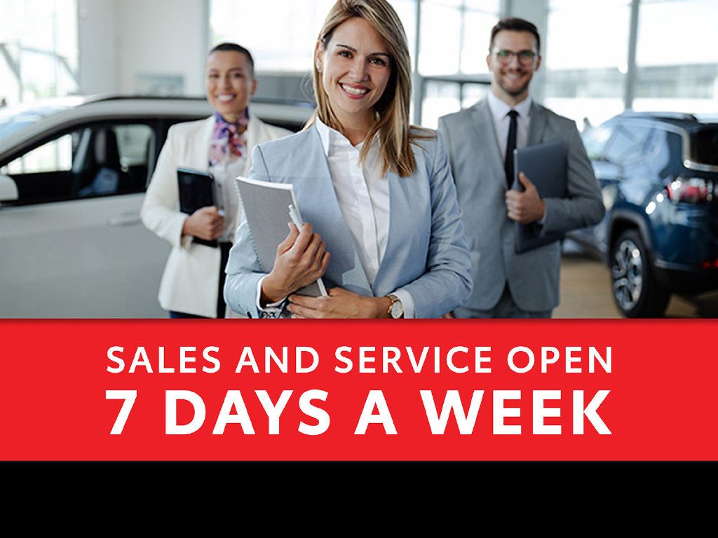 Used 2025 Toyota RAV4 XLE FWD image 22