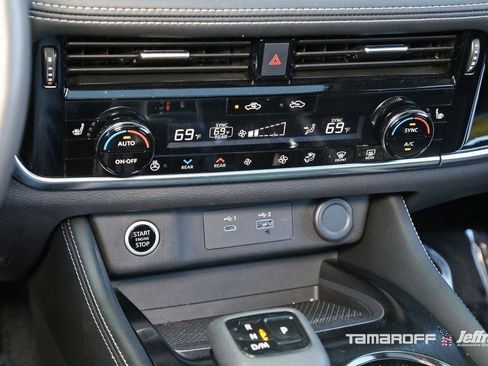 Certified 2023 Nissan Rogue SL w/ SL Premium Package image 11