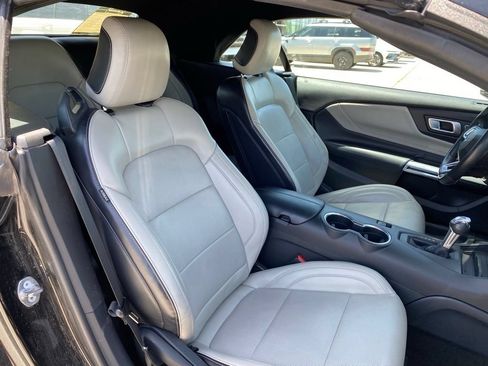 Used 2024 Ford Mustang Premium RWD image 31