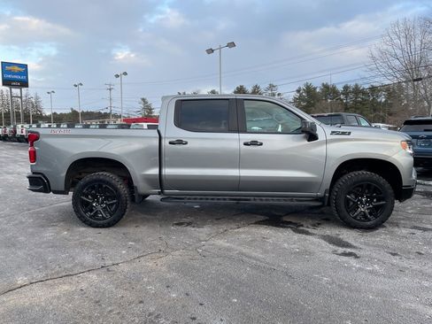 Used 2024 Chevrolet Silverado 1500 LT Trail Boss w/ Convenience Package II image 10