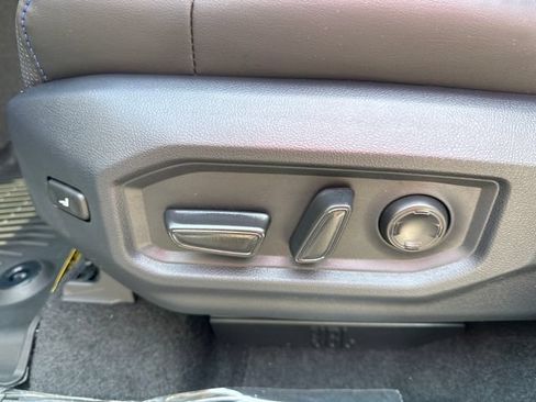 New 2026 Toyota Tundra Platinum AWD/4WD image 18
