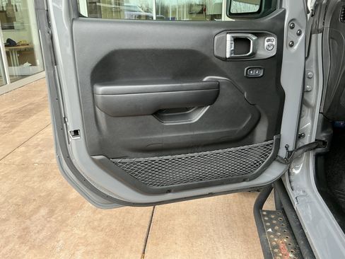 Used 2021 Jeep Wrangler Unlimited Sport image 14