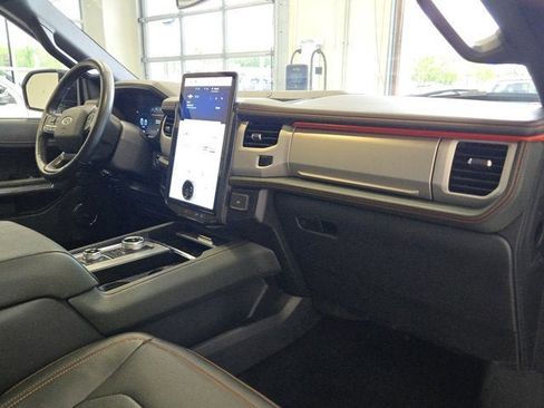 Used 2022 Ford Expedition Timberline AWD/4WD image 5