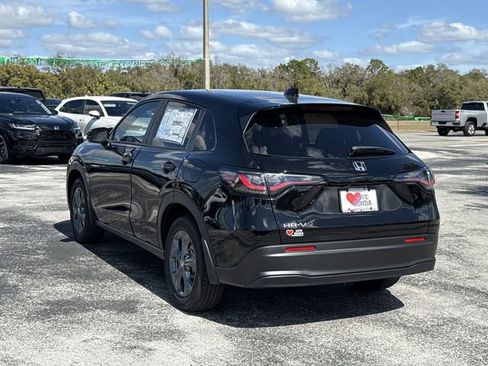 New 2026 Honda HR-V LX image 9