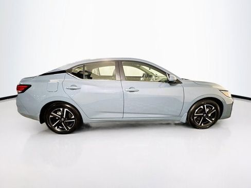 Certified 2025 Nissan Sentra SV image 4