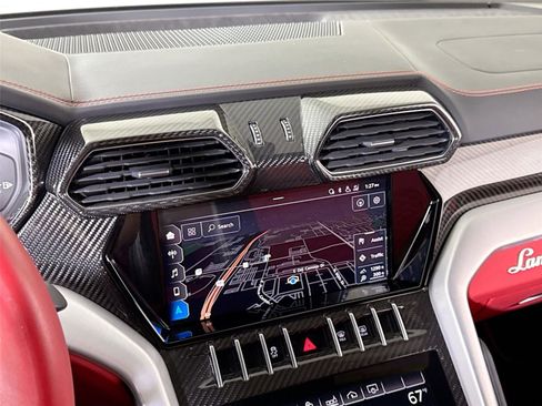 Used 2020 Lamborghini Urus image 19
