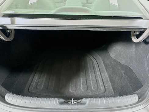 Used 2024 Hyundai Elantra SEL image 28