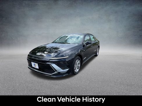 Used 2026 Hyundai Sonata SE FWD image 9