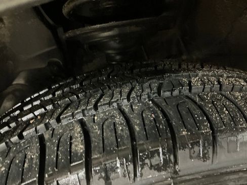 Certified 2024 Subaru Crosstrek 2.0i Premium image 13