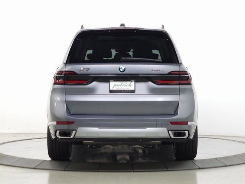 Used 2026 BMW X7 xDrive40i image 7