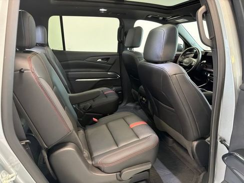 Used 2025 Chevrolet Traverse RS w/ LPO, Floor Liner Package AWD/4WD image 44