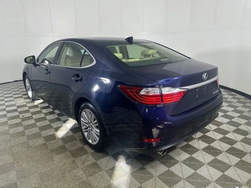 Used 2015 Lexus ES 350 w/ Luxury Package FWD image 4