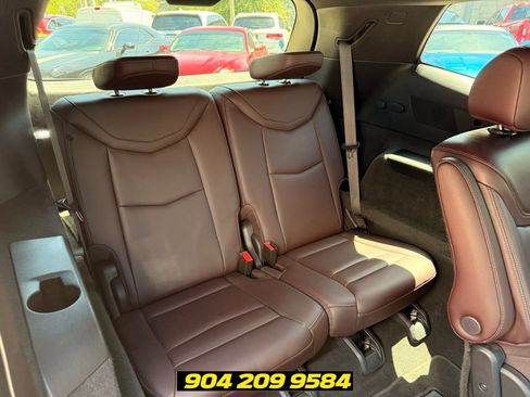 Used 2020 Cadillac XT6 Premium Luxury FWD image 37