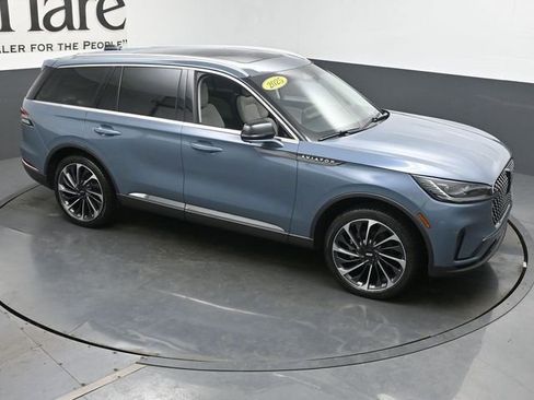 Used 2025 Lincoln Aviator Reserve w/ Equipment Group 201A AWD/4WD image 40
