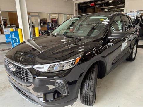 New 2025 Ford Escape Active w/ Cold Weather Package image 3