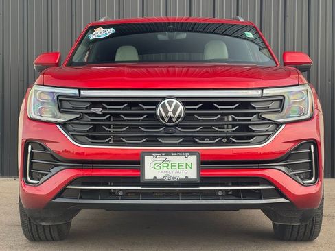 Used 2025 Volkswagen Atlas Cross Sport SEL Premium R-Line image 6