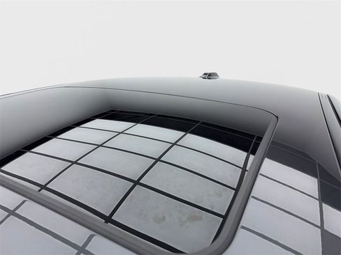 Used 2024 BMW 530i image 13