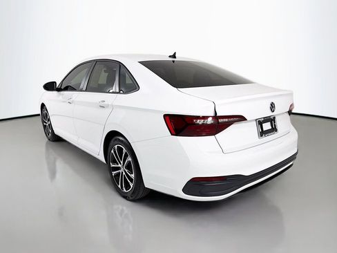 Used 2024 Volkswagen Jetta Sport FWD image 5