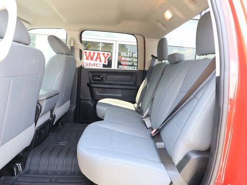 Used 2018 RAM 2500 Tradesman w/ Chrome Appearance Group AWD/4WD image 24