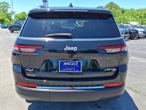 Used 2025 Jeep Grand Cherokee L Limited AWD/4WD image 5