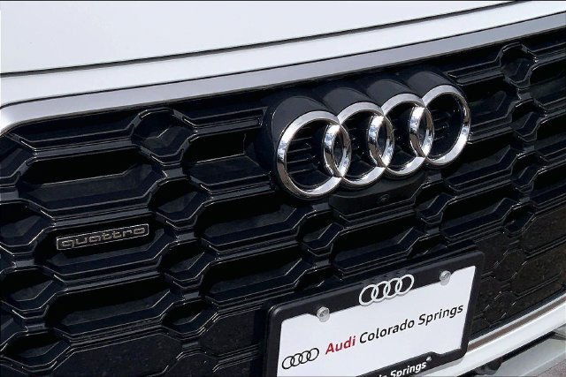 Used 2023 Audi Q5 2.0T Premium Plus w/ Premium Plus Package AWD/4WD image 30
