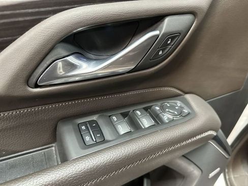 Used 2022 GMC Yukon Denali image 17