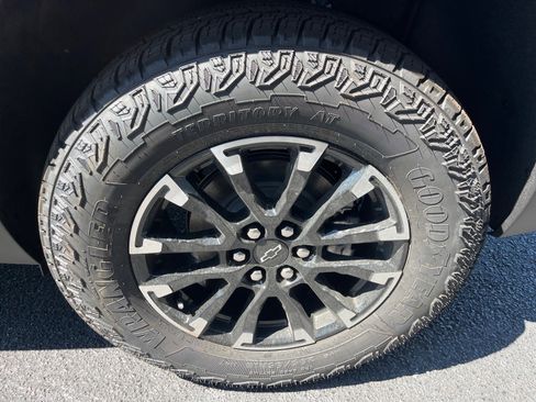 New 2026 Chevrolet Traverse Z71 w/ Enhanced Driving Package AWD/4WD image 11