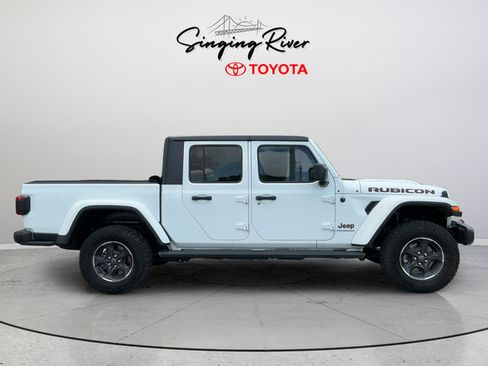 Used 2023 Jeep Gladiator Rubicon w/ LED Lighting Group AWD/4WD image 8